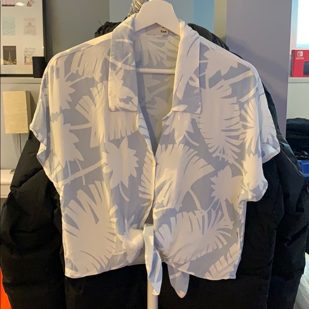 Tropical Print Cropped Blouse